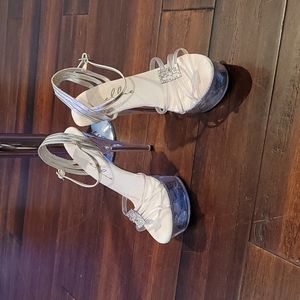 Clear Ellie 6 inch heels size 8